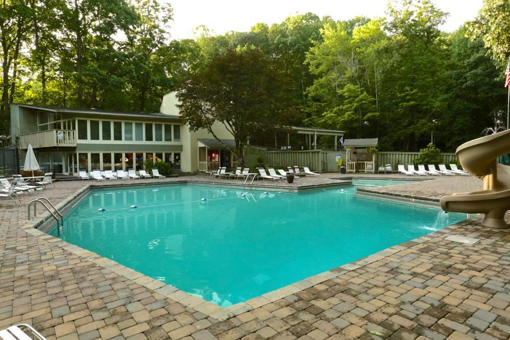 Serenity Heights, Amazing Views, Hot Tub Pool Access, 1089 Free Tickets Each Paid Day, Dollywood Гатлінбург Номер фото